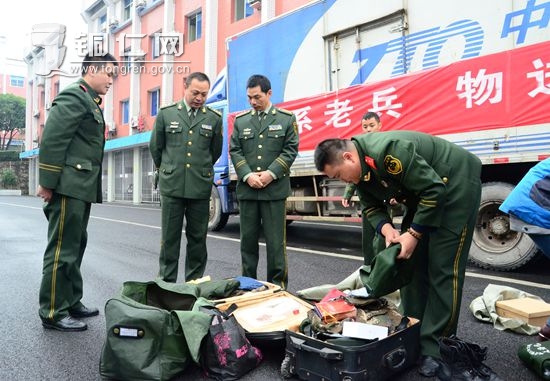 爱心企业免费为退伍军人邮寄包裹