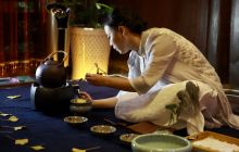 铜仁职业技术农学院首届“六道门杯”茶艺技能大赛总决赛在中南门举行