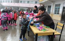 冬日温柔 情系留守儿童