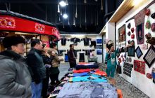 松桃：苗族文化爱好者办“苗展”迎春节