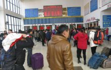   松桃再次迎来节后春运返程高峰