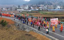 松桃后硐村迎新春首届茶灯会