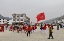 张家界和铜仁两地老年大学文艺交流联谊活动在德江高家湾举行