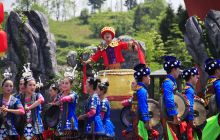 央视“美丽乡村快乐行”走进万山文艺演出