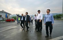 交通运输部副部长何建中一行来铜开展交通扶贫调研