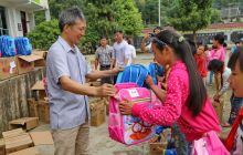 爱心网友捐赠平原学生爱心包裹