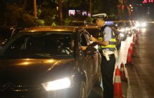 万山交警大队开展欧洲杯决赛酒驾整治统一行动