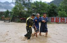江口县特大洪灾救援第一线