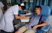 阳光户外：用涓涓热血传递爱心与温暖