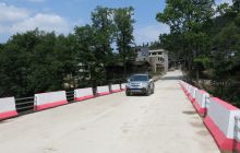 松桃沙坝大桥建成通车