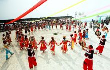 全国经济广播记者走进江口县漆树坪村羌寨