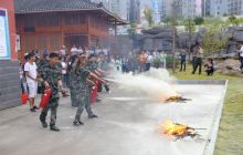 铜仁幼儿师专3000余名高校学子接受消防安全教育