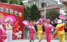 德江县举办“九九重阳节·浓浓敬老情”慰问演出