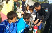 德江长堡镇水塘小学开展消防安全逃生演练