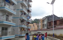 太阳能路灯照亮松桃县妙隘乡中小学