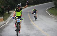 2016年环梵净山国际公路自行车邀请赛铜仁开赛