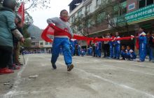 松桃县妙隘乡完小举办第十六届学生田径运动会
