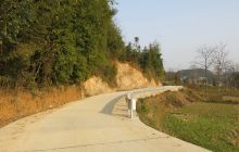 松桃县大坪场镇三个碑至长里营通村公路建设工程全面完工并投入使用