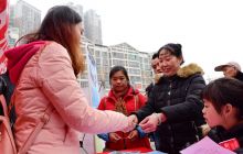 松桃:春季就业“援助月”现场招聘会