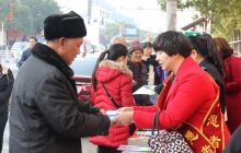 谢桥街道辖区内开展2017年春节期间禁毒宣传活动