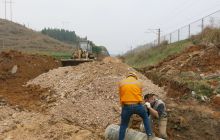  松桃渝怀铁路二线施工建设忙