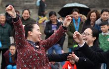 松桃孟溪趣味游戏庆祝“三.八”妇女节