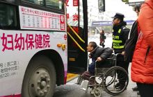 铜城仁者多，处处见温情