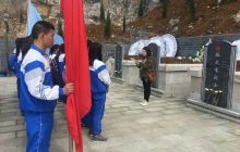 德江一中开展清明祭扫活动