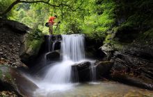 梵净山亚木沟与老年摄影协会续签约为摄影创作基地