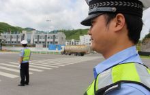 高速德江大队全力做好夏季道路交通事故预防工作