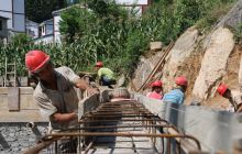 桶井乡贫困村出列 “六通八有”项目快速推进助推