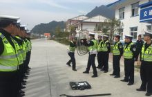高速交警德江大队开展警戒、警用装备实战化演练培训