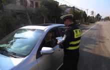 万山交警开展冬季道路交通违法行为整治行动