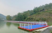 彩色浮桥为松桃马鞍村风景增色添美