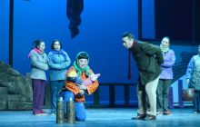 现代滑稽戏《顾家姆妈》获观众一致好评