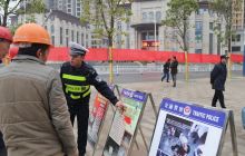 万山交警开展全国首个《安全生产法》宣传教育活动