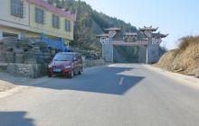 352国道松桃段顺利完工并投入使用