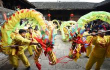 松桃县寨英镇锣鼓喧天贺新春