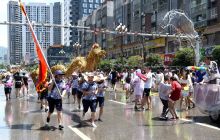 2018德江县水龙节举行 嗨翻全城