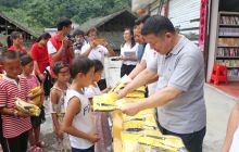 松桃县太平营乡芭蕉村开展春晖暖心活动