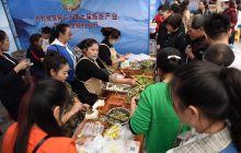 铜仁市第七届旅游产业发展大会商品展示展销活动举行