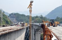 铜怀高速铜仁段工地如火如荼