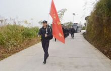 江口县公安局特巡警大队开展野外拉练活动