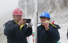 松桃供电局防冰抗凝早行动