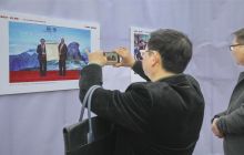 铜仁市庆祝改革开放40周年图片展在锦江广场展出