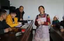 德江县堰塘乡：发工资过热闹年