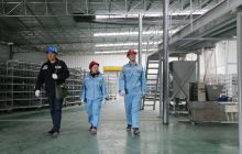 松桃供电局：党员带团员“师带徒”上门服务企业助力脱贫攻坚战