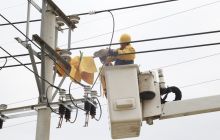 松桃供电局开展带电作业提升客户满意度