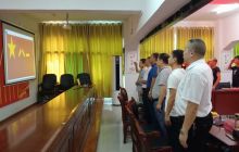 印江县龙津街道红光村举行庆“八一”建军节座谈会