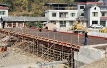 碧江区岸背公路桥即将峻工